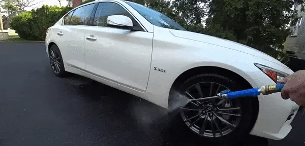 GIF TurboJet Wash in use